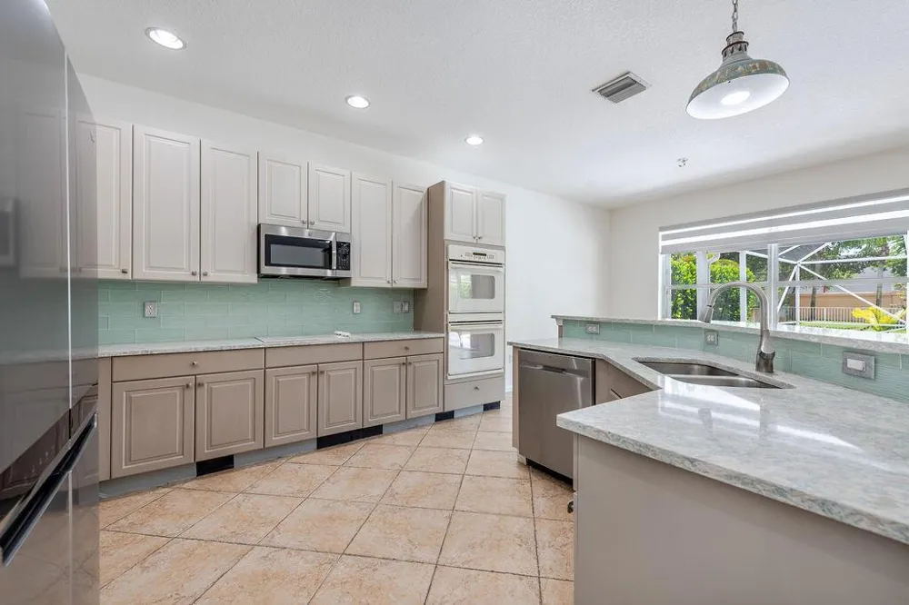 116 BELLA VISTA WAY Royal Palm Beach, FL 33411