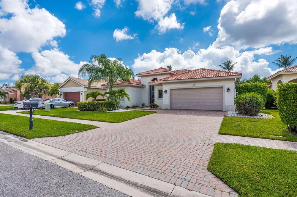 116 BELLA VISTA WAY Royal Palm Beach, FL 33411