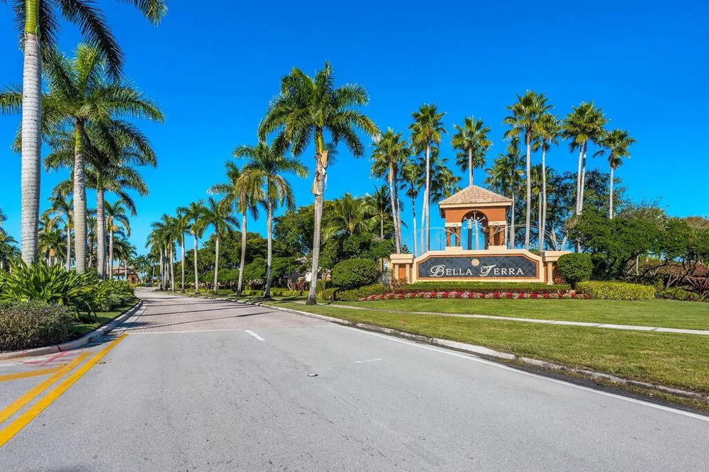 116 BELLA VISTA WAY Royal Palm Beach, FL 33411