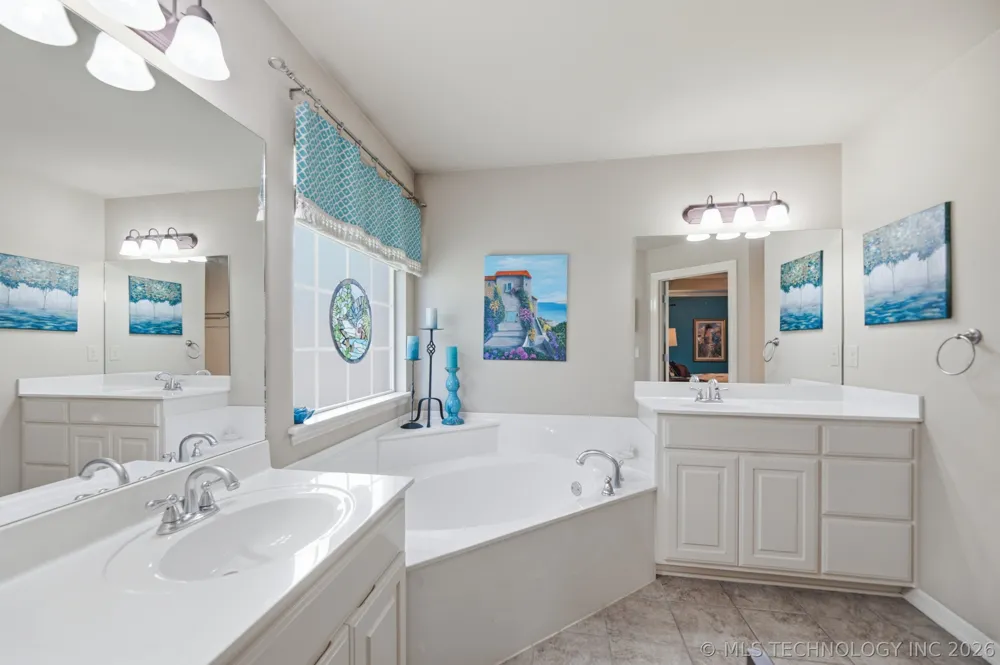 114 E 125th Court S Jenks, OK 74037
