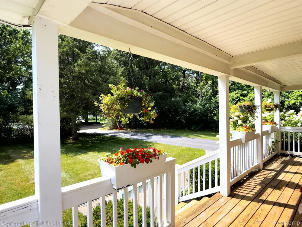 11705 Larkins Road Brighton Township, MI 48114