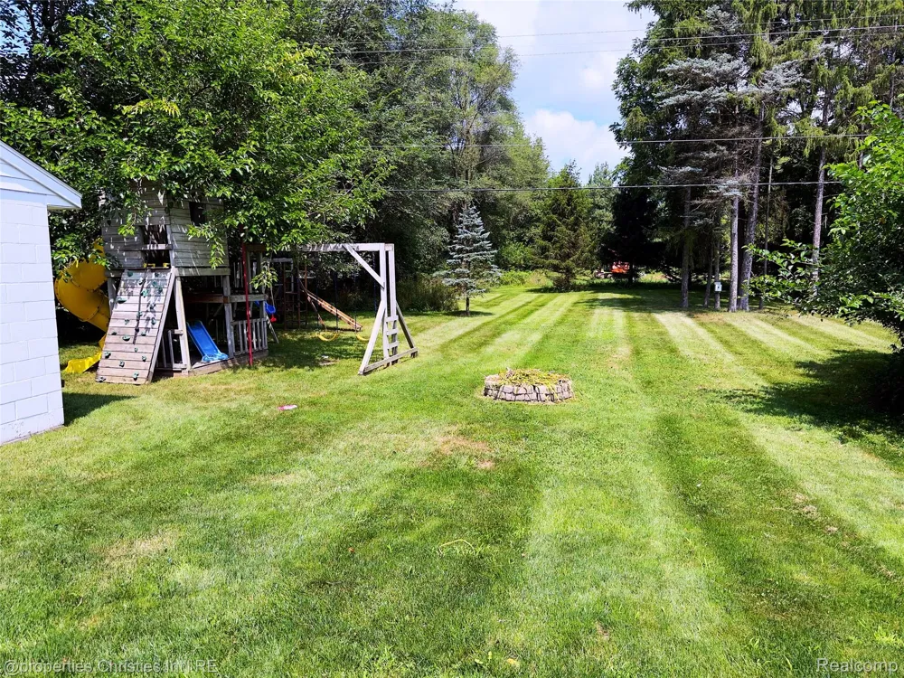 11705 Larkins Road Brighton Township, MI 48114