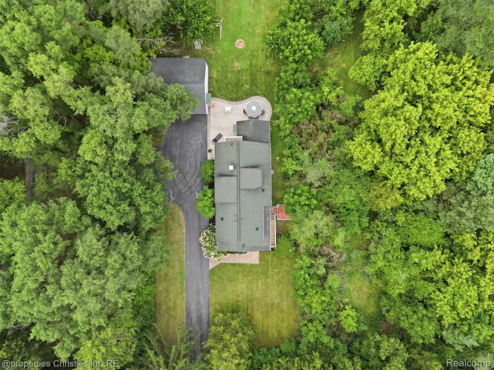 11705 Larkins Road Brighton Township, MI 48114