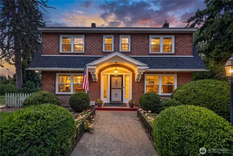 912 Cherry Lane