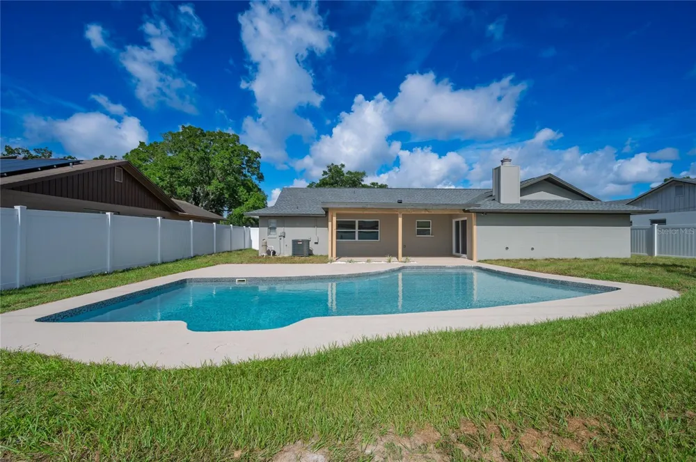 5112 JEANNINE COURT Orlando, FL 32807