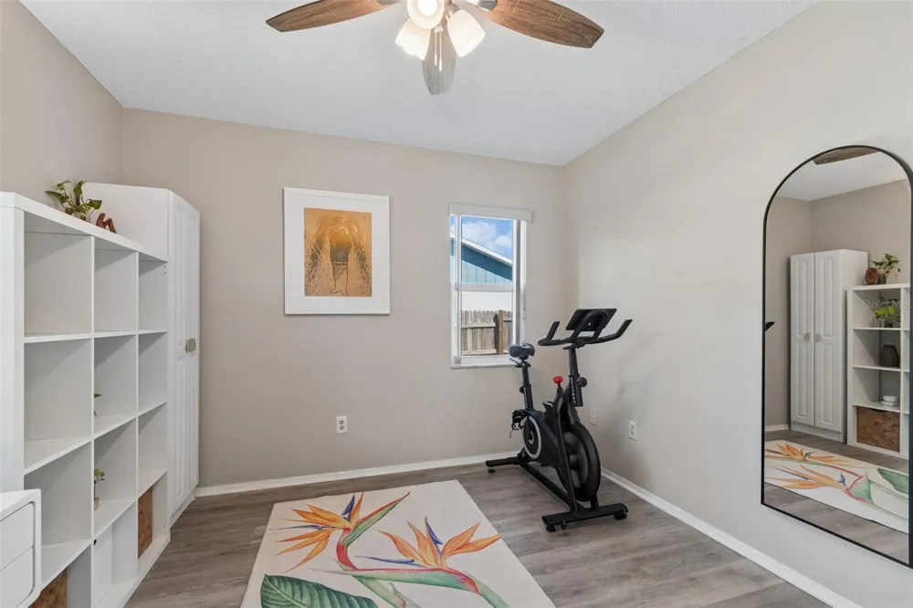 4185 WHITING DRIVE SE St Petersburg, FL 33705