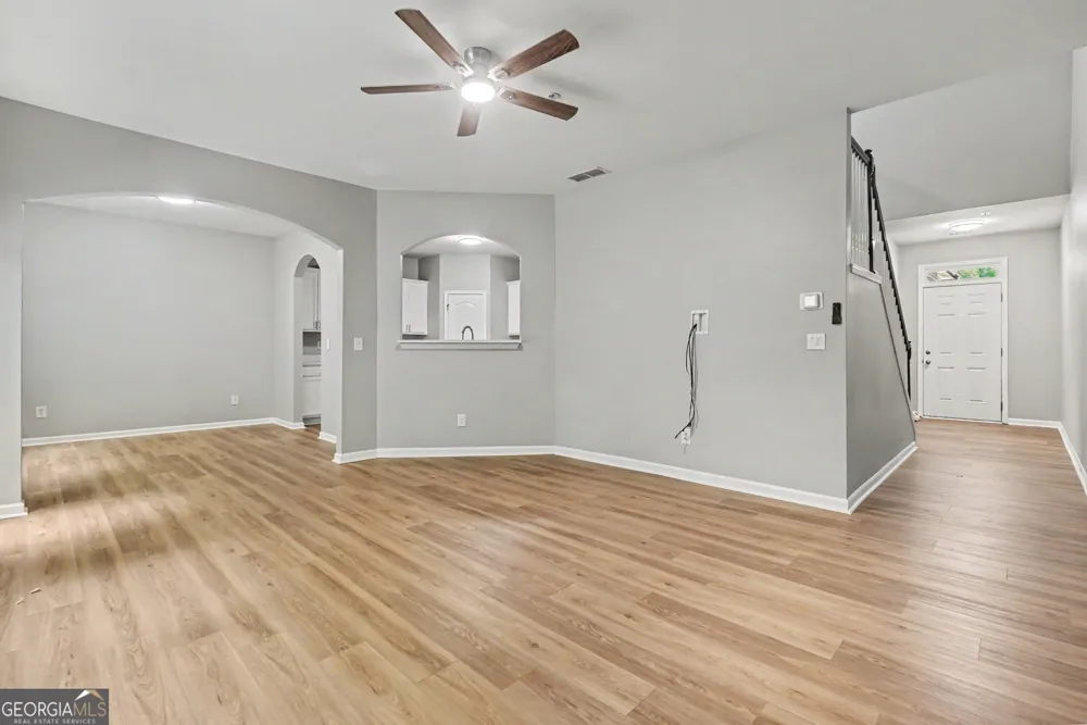 208 Ranier CT Canton, GA 30114