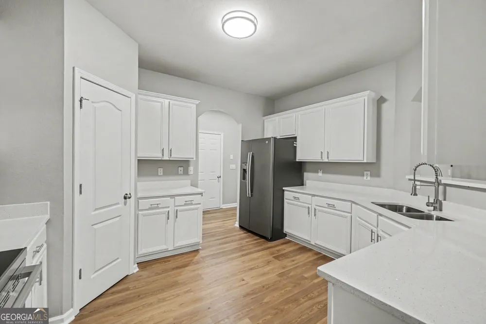 208 Ranier CT Canton, GA 30114