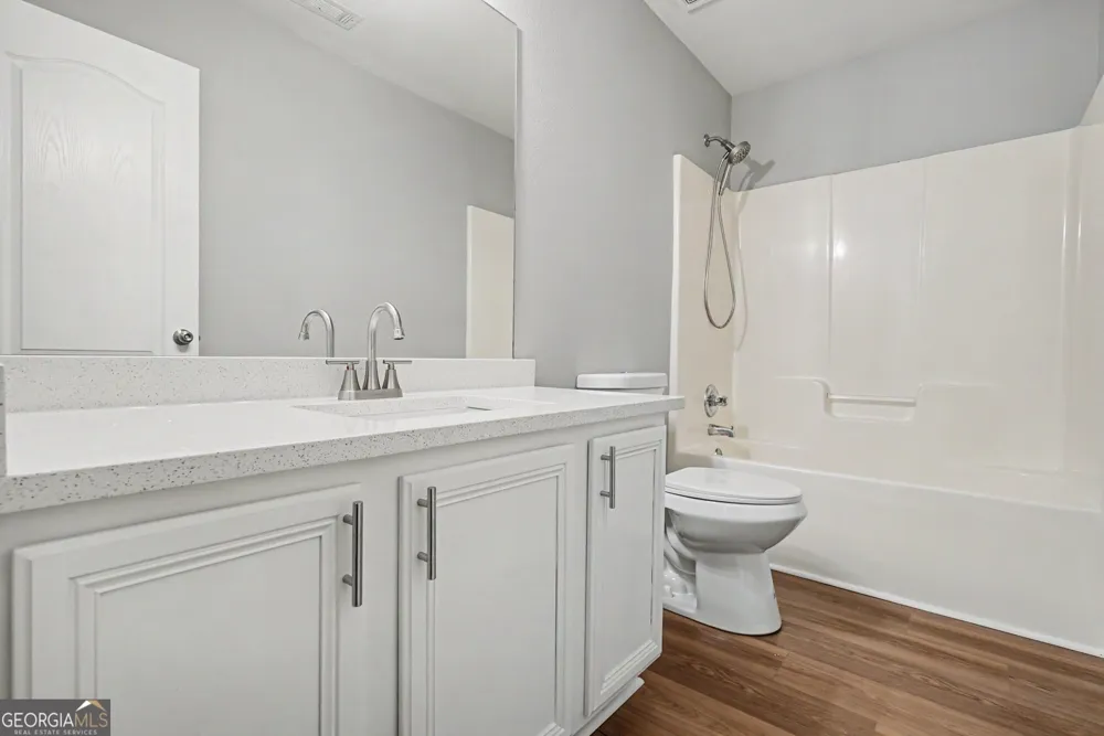 208 Ranier CT Canton, GA 30114