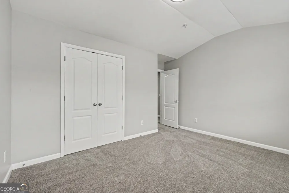 208 Ranier CT Canton, GA 30114