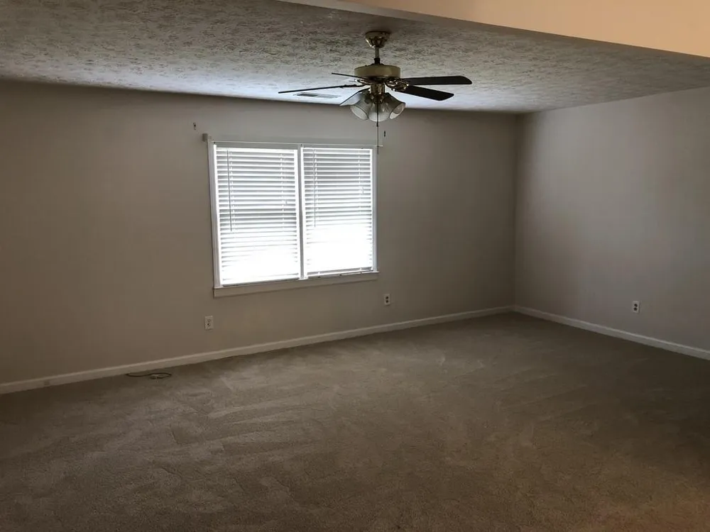 1579 Rockbridge Road Stone Mountain, GA 30087