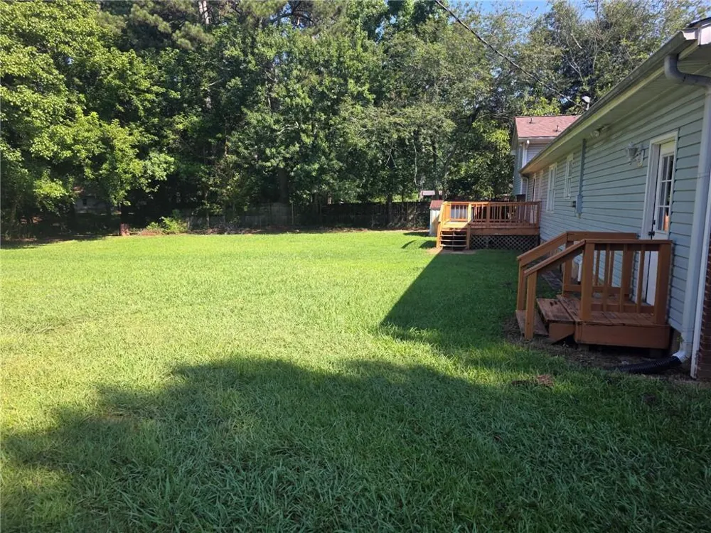 1579 Rockbridge Road Stone Mountain, GA 30087