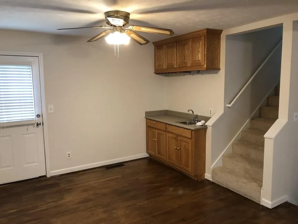 1579 Rockbridge Road Stone Mountain, GA 30087