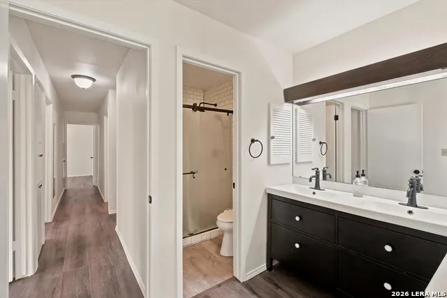 7829 VILLAGE OAK DR Live Oak, TX 78233