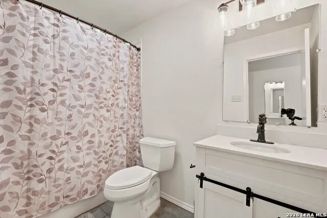 7829 VILLAGE OAK DR Live Oak, TX 78233