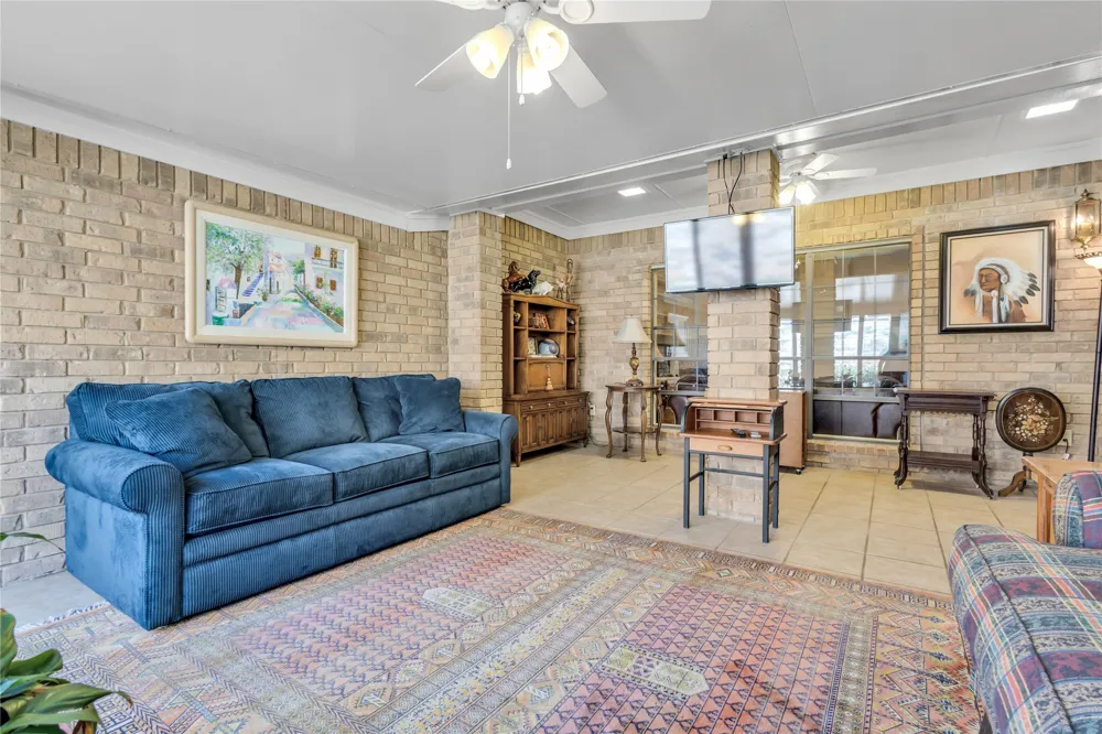501 Hyde Park Tyler, TX 75701