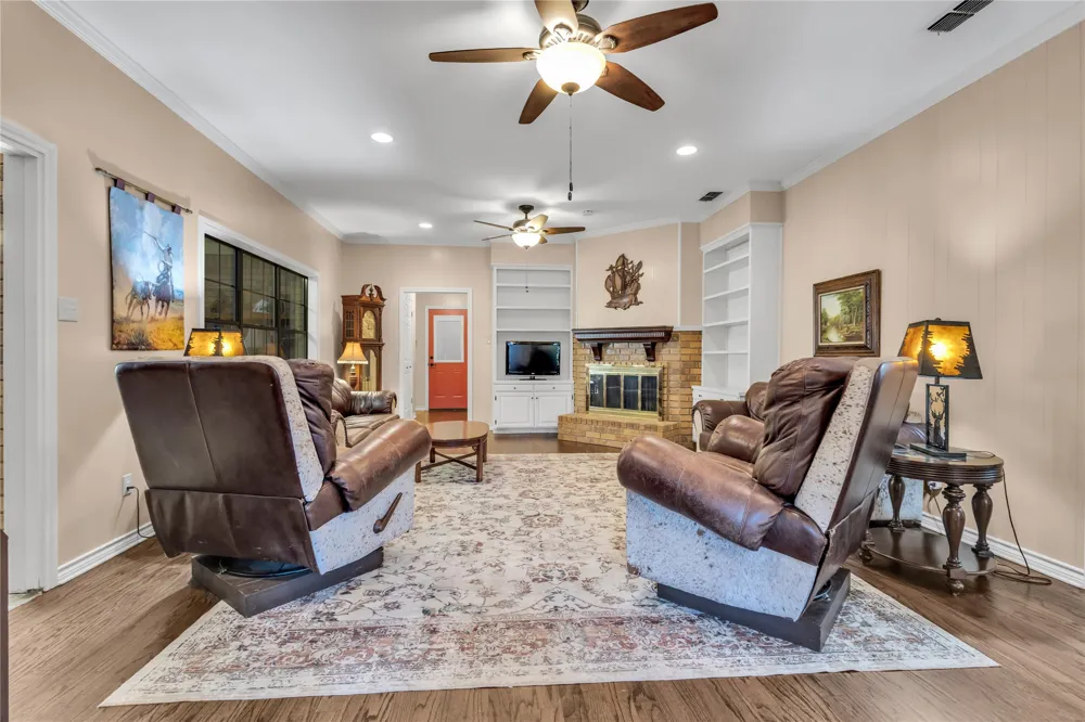 501 Hyde Park Tyler, TX 75701
