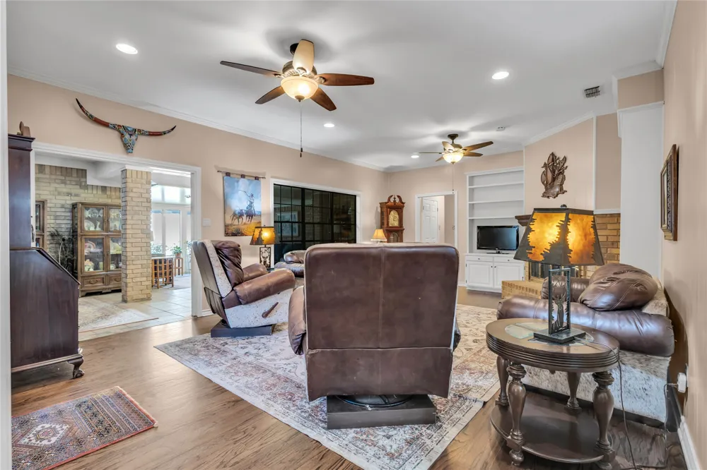 501 Hyde Park Tyler, TX 75701