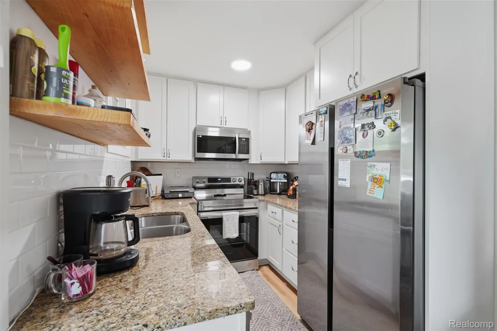 5683 Buckingham Road Meridian Charter Township, MI 48840