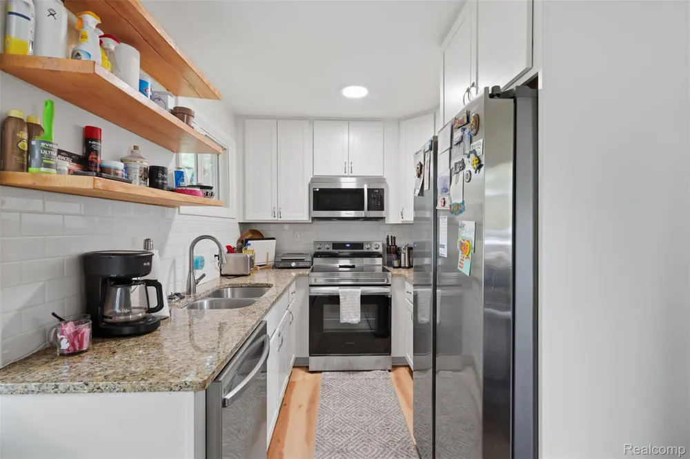 5683 Buckingham Road Meridian Charter Township, MI 48840