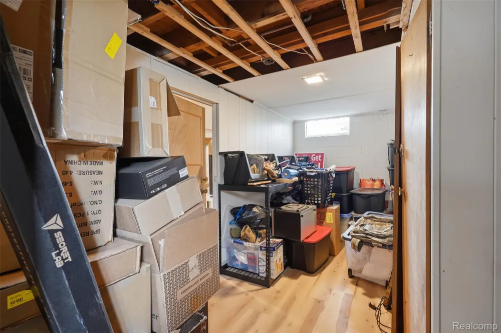 5683 Buckingham Road Meridian Charter Township, MI 48840