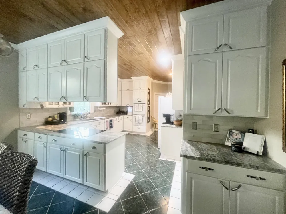 750 Lakehill Cir Lewisburg, TN 37091