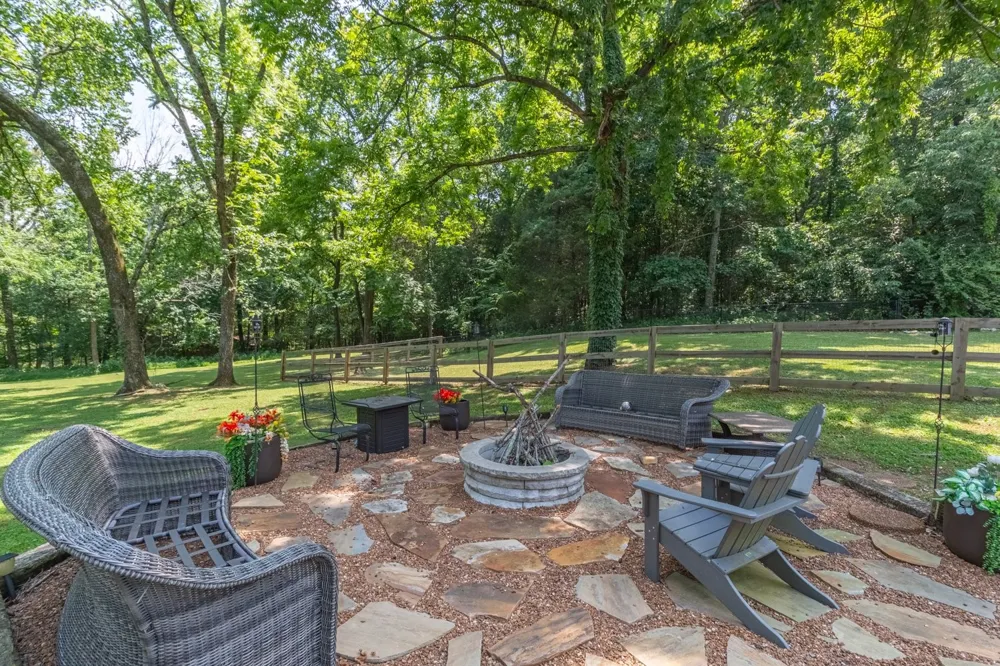 750 Lakehill Cir Lewisburg, TN 37091