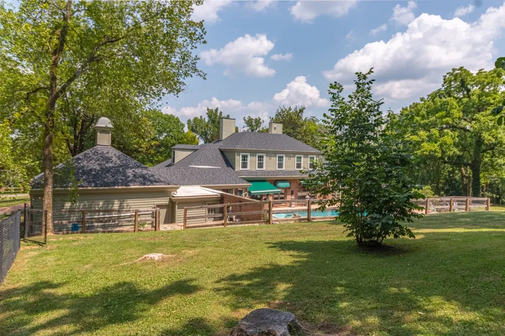 750 Lakehill Cir Lewisburg, TN 37091