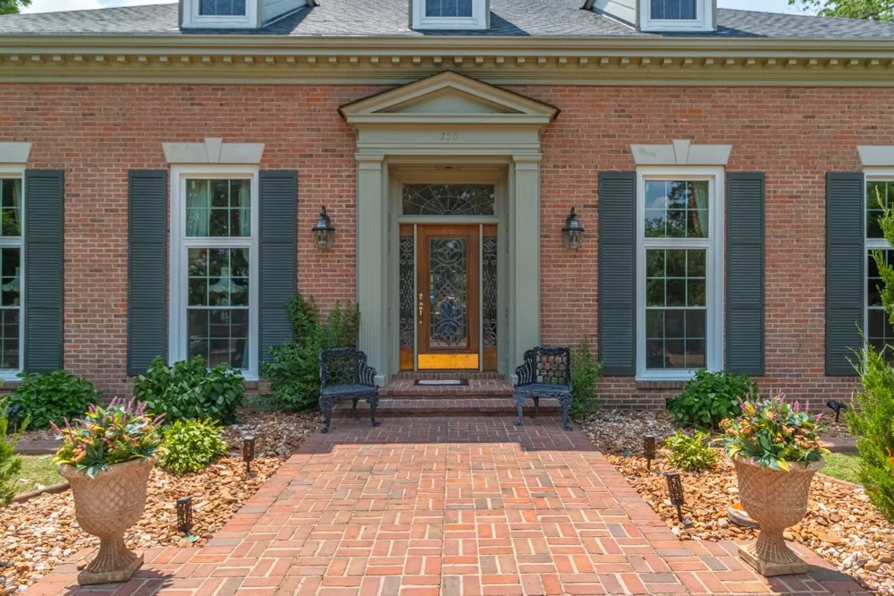 750 Lakehill Cir Lewisburg, TN 37091