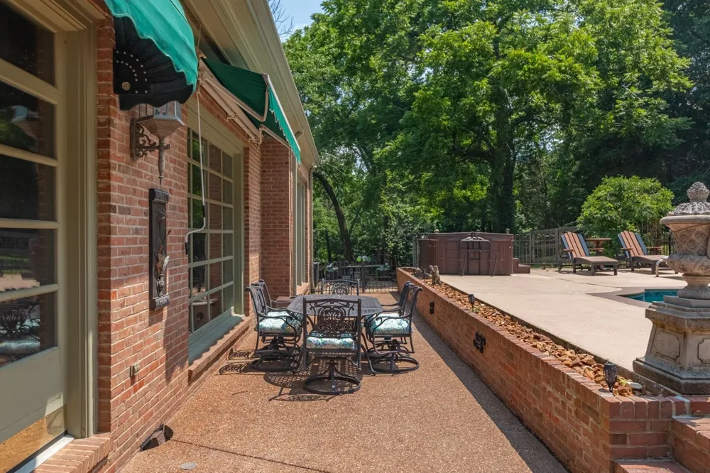 750 Lakehill Cir Lewisburg, TN 37091