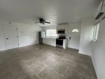 2290 S PALMETTO AVENUE #S1 South Daytona, FL 32119