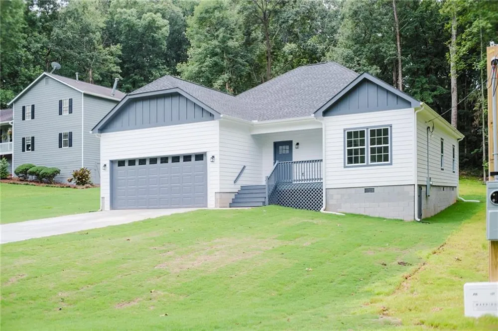 135 Harriette Drive Stockbridge, GA 30281