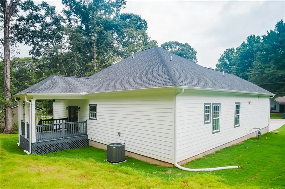 135 Harriette Drive Stockbridge, GA 30281