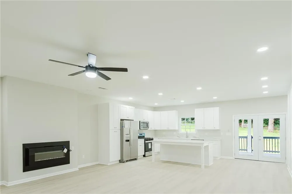 135 Harriette Drive Stockbridge, GA 30281