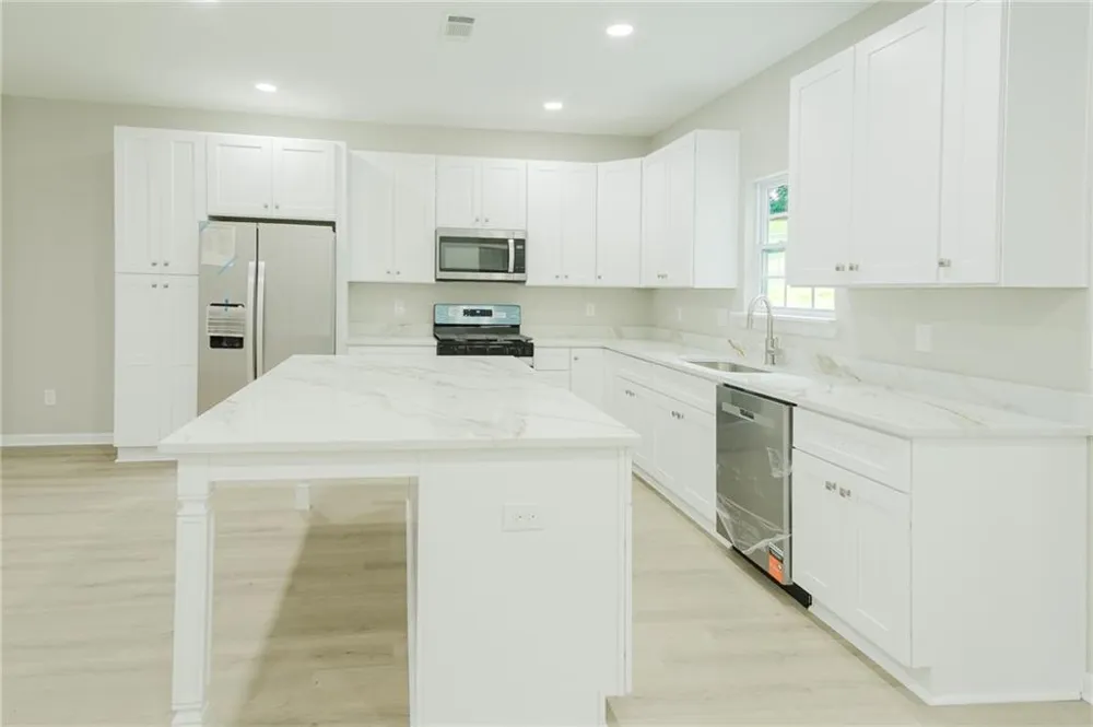 135 Harriette Drive Stockbridge, GA 30281