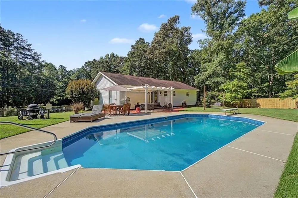 32 Watkins Road Newnan, GA 30263