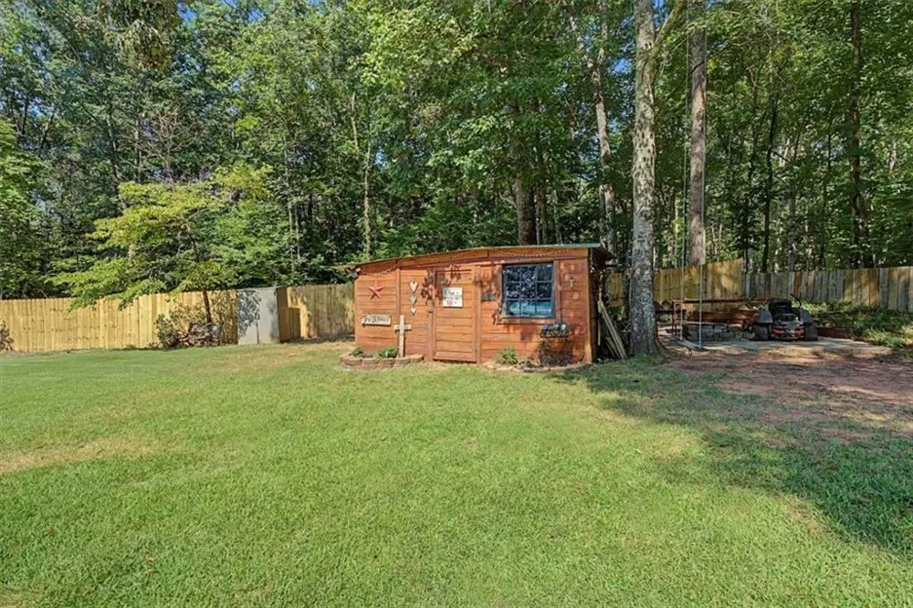 32 Watkins Road Newnan, GA 30263