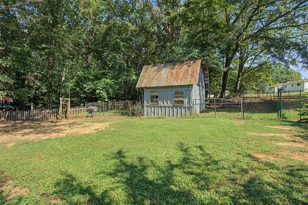 32 Watkins Road Newnan, GA 30263
