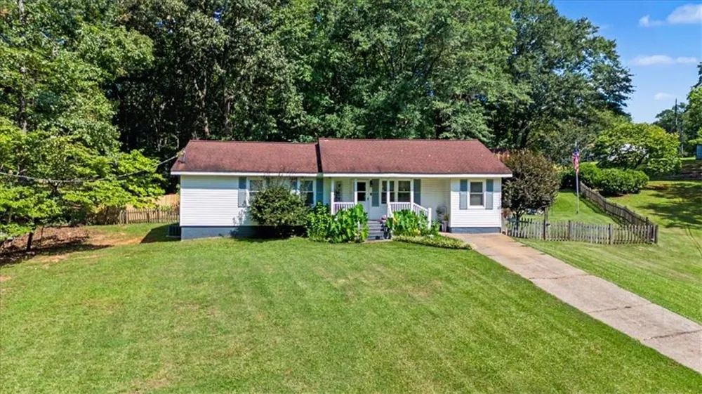 32 Watkins Road Newnan, GA 30263