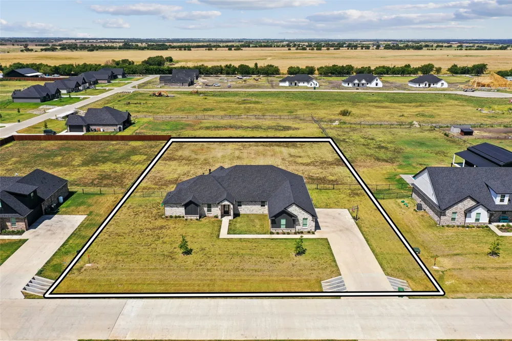8608 Kassandra Drive Sanger, TX 76266