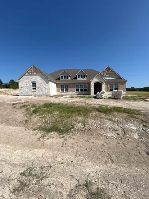 1114 Perrin Lane