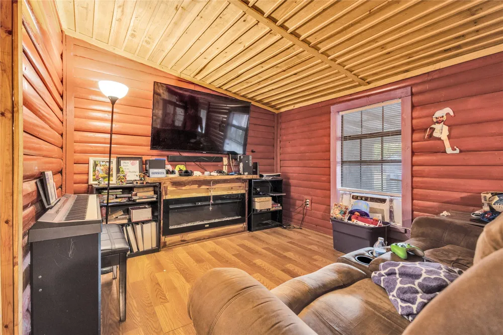 774 Indian Gap Quitman, TX 75783