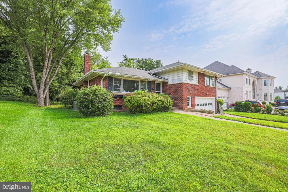 2302 FARRINGDON ROAD Baltimore, MD 21209