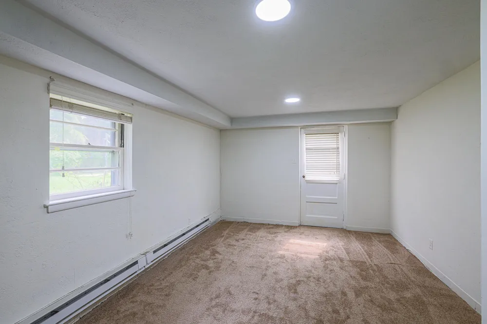 2302 FARRINGDON ROAD Baltimore, MD 21209