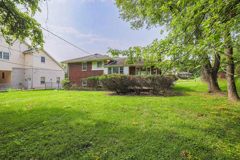 2302 FARRINGDON ROAD Baltimore, MD 21209