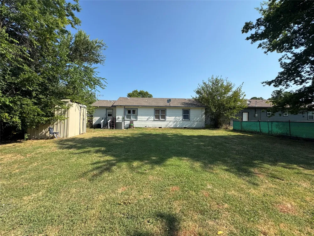 1620 Glennan Drive Okmulgee, OK 74447