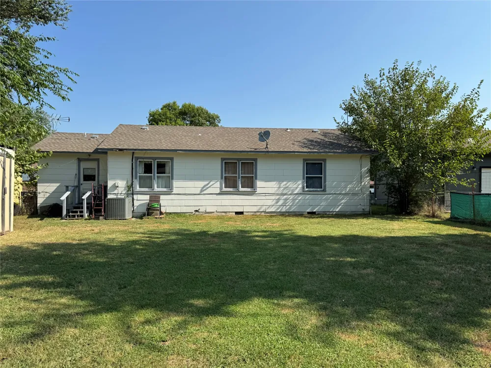 1620 Glennan Drive Okmulgee, OK 74447