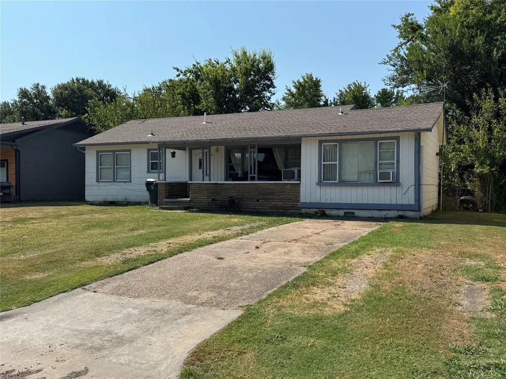 1620 Glennan Drive Okmulgee, OK 74447