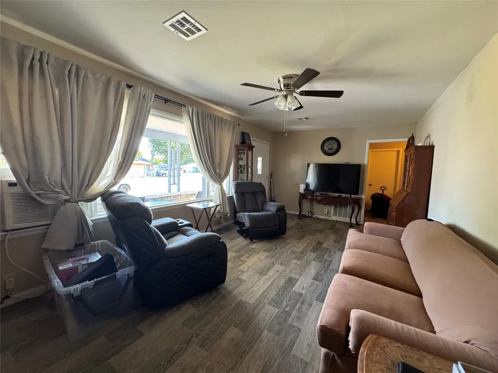 1620 Glennan Drive Okmulgee, OK 74447