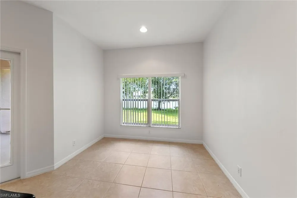 2410 Verdmont Court Cape Coral, FL 33991